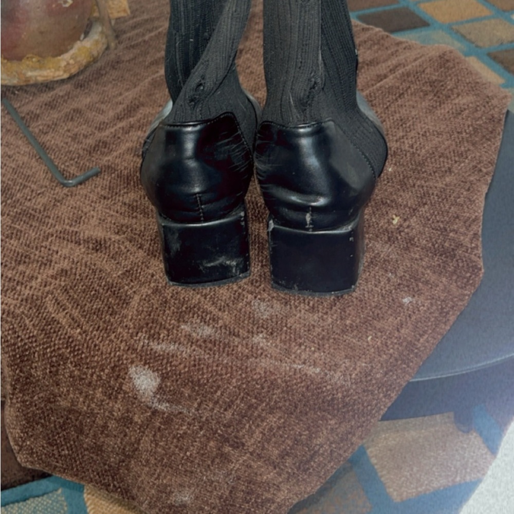 Boots - Picture 3 of 3